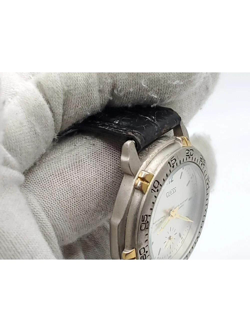 Vintage 1991 Guess Quartz Watch New Battery Diver Style Silver Tone 34mm